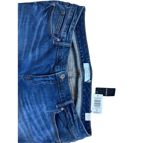 NWT Womens Torrid Relaxed Cloverdale Vintage Stretch Bootcut Jeans - Sz 18 18R - Picture 5 of 6